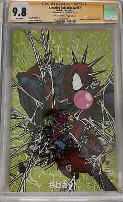 CGC 9.8 Signature Series Amazing Spider-Man #32 Virgin Signed by Takashi Okazaki