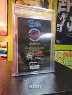 CGC 9.8 Signature Series VENGEANCE OF VAMPIRELLA #1 Adams Metal Variant Signed