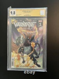 Natalie Portman Signed CGC 9.8 Signature Series Jane Foster Valkyrie #1 comic