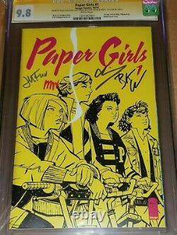PAPER GIRLS #1 CGC 9.8 SIGNATURE SERIES Signed x 4