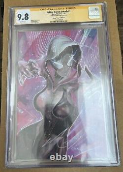 Spider-Gwen Smash #1 Virgin Variant Exclusive JOHN GIANG CGC SS 9.8