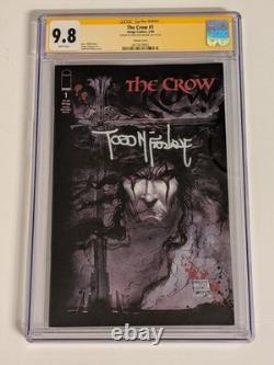 The Crow#1 cgc 9.8(Todd McFarlane Var. Signature Series/TODD MCFARLANE)