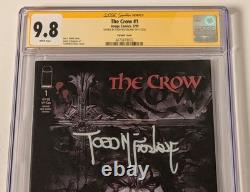The Crow#1 cgc 9.8(Todd McFarlane Var. Signature Series/TODD MCFARLANE)