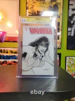 Vampirella 1 CGC 9.8 SIGNED Fabiano Neves Sketch Variant Midtown Exclusive SS