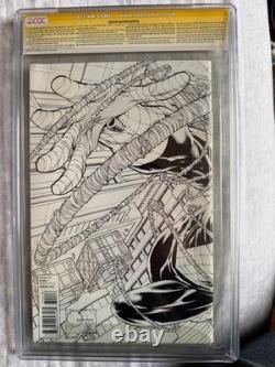 AMAZING SPIDER-MAN #700 CGC 9.8 Signature Series Variante croquis de Quesada