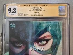 CATWOMAN #13 (2019) ? CGC 9.8 SS ? Couverture B ? Signature de Stanley Artgerm Lau