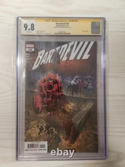 CGC 9.8 (Pages Blanches) Copie de la Série Signature de Daredevil #19