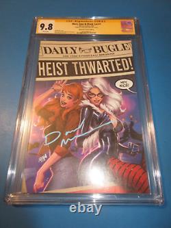 Mary Jane et Black Cat #1 Rare 1100 Nakayama Variant Signature Series CGC 9.8