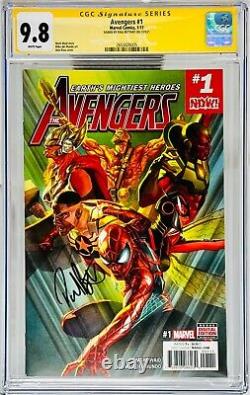 Série De Signatures De La Ccg Classé 9.8 Marvel Les Avengers #1 Signé Par Paul Bettany