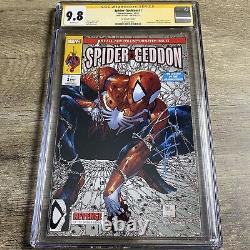 Spider-Geddon 1 CGC SS Signature Series 9.8 Pages Blanches Variant Philip Tan NM/MT