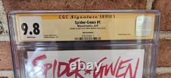 Spider-Gwen CGC Signature Series Histoire de Jason Latour Art de Robbi Rodriguez