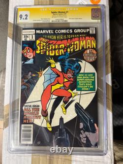 Spider-Woman #1 CGC 9.2 Série de signatures Joe Sinnott Signé Marvel 1978 Stan Lee