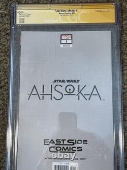 Star Wars Ahsoka #1 VARIANT RAHZZAH signée par Rosario Dawson en tant qu'Ahsoka CGC SS 9.8