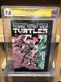 Tortues Ninja Adolescents Mutants #1 CGC 7.0 Série Signature