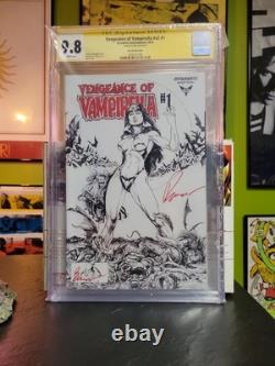 Vengeance de Vampirella vol. 2 n°1 CGC 9,8 Signature Series signé par l’artiste Buzz Sketch